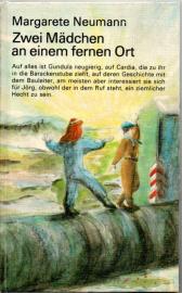 Zwei Mädchen an einem fernen Ort